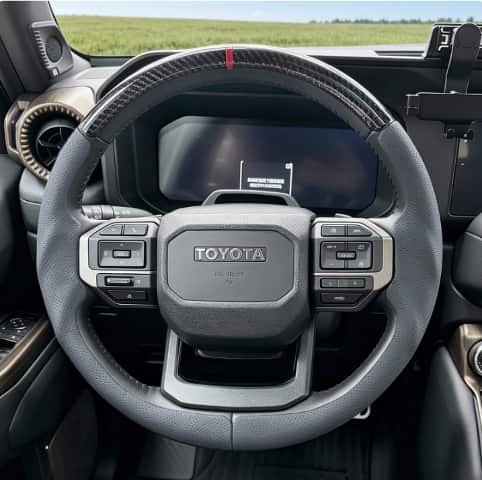 Xevaban.com l&agrave; đơn vị chuy&ecirc;n cung cấp&nbsp;đồ chơi toyota land cruiser fj, phụ kiện toyota land cruiser fj, bọc v&ocirc; lăng&nbsp;toyota land cruiser fj, bọc v&ocirc; lăng, toyota land cruiser fj, bọc v&ocirc; lăng carbon,bọc v&ocirc; lăng &ocirc; t&ocirc;
